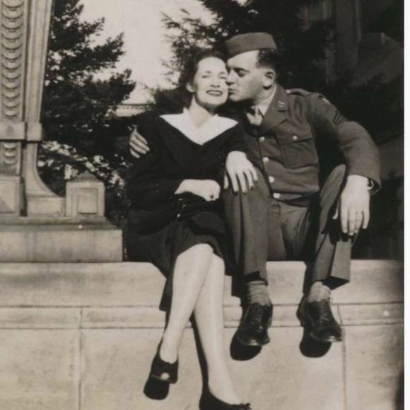 Meet your Posher, Lyndsey - Picture 1 of 1